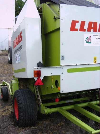 Używana Prasa zwijająca CLAAS VARIANT 280 widok z przodu