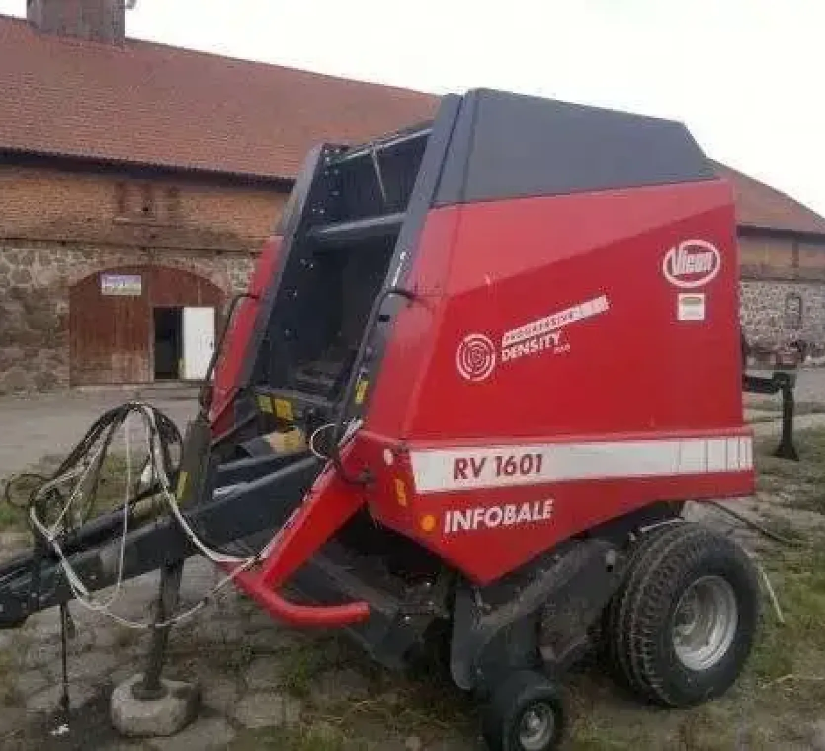 używana prasa zwijająca Vicon RV 1601 2004 r w bardzo dobrym stanie technicznym