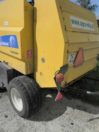 Prasa zwijająca New Holland BR 560A używana na korbanek.pl