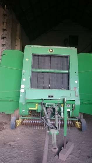 Przód prasy Prasa John Deere 590 korbanek
