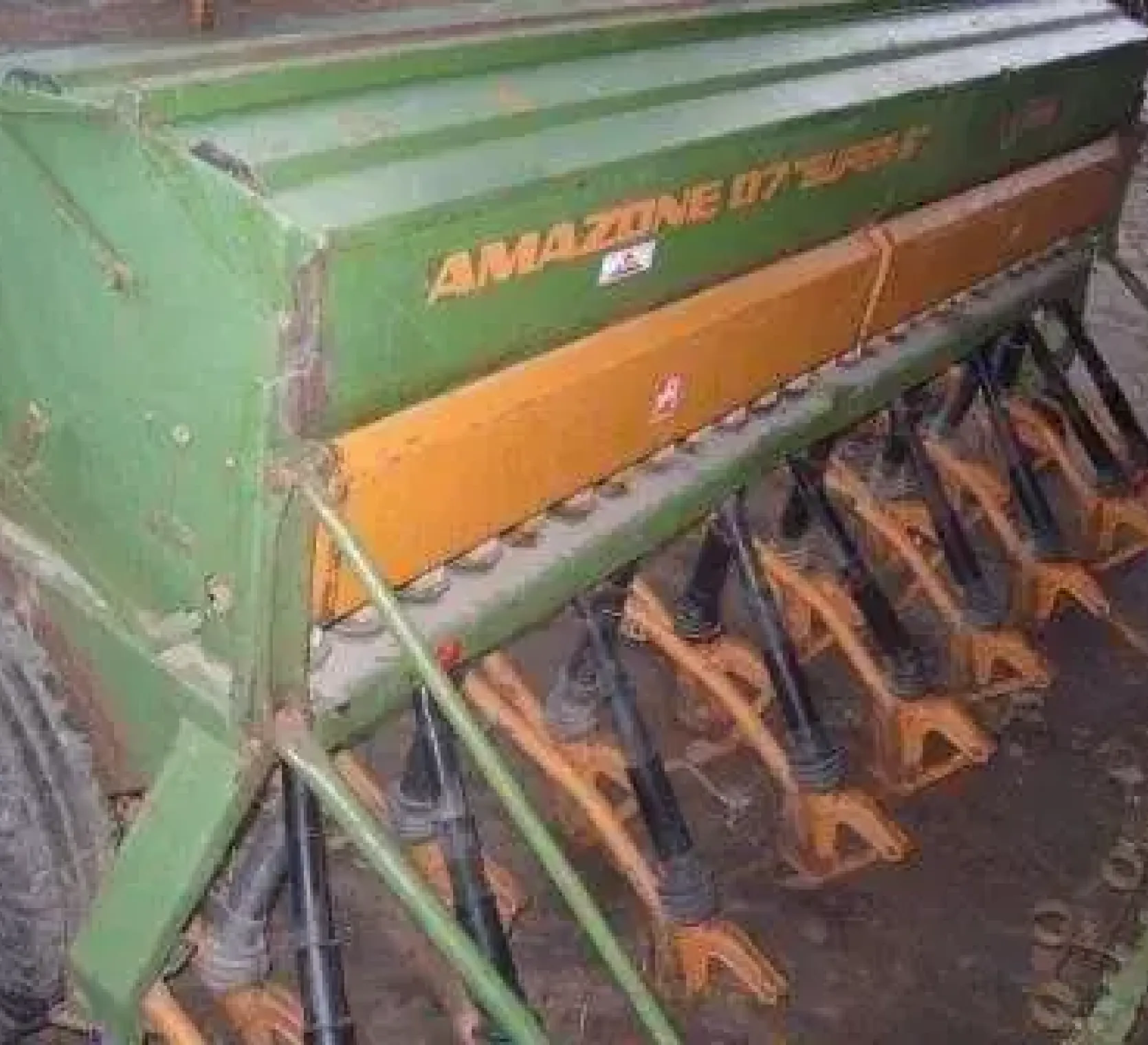 Używany Siewnik zbożowy mechaniczny AMAZONE D7 SUPER S