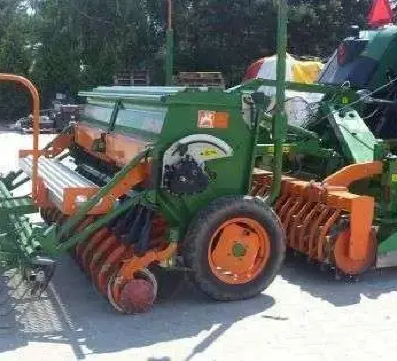 Używany Agregat uprawowo-siewny Amazone 3 m