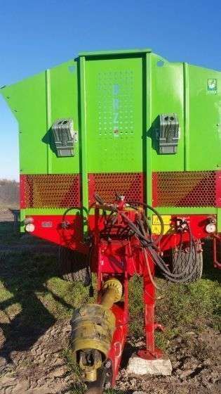 Na sprzedaż Używany Rozrzutnik Agromet Pilmet Tytan 11 2009 r