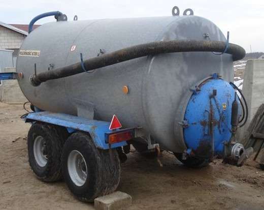 Wóz asenizacyjny Pomot Chojna 6700 L 2004 r. w dobrym stanie technicznym korbanek.pl