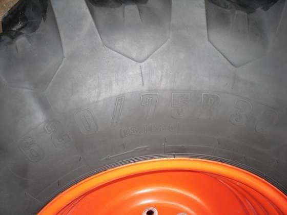 Koło o wymiarach 620/75 R 30 
