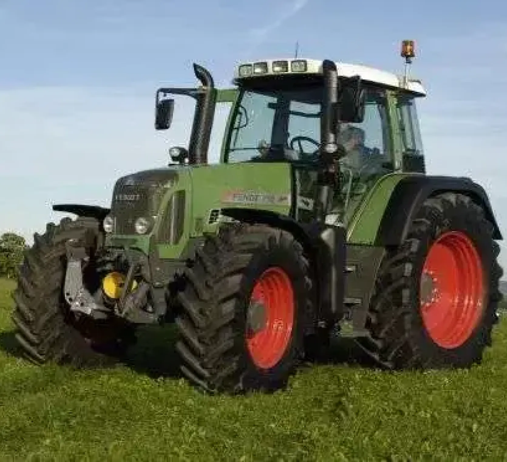 Używany 180 KM ciągnik rolniczy Fendt 718 Vario z 2011 roku 