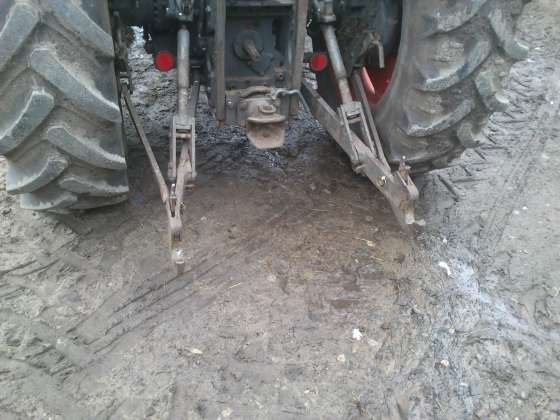 Tylny zaczep używanego traktora rolniczego Fendt 309 