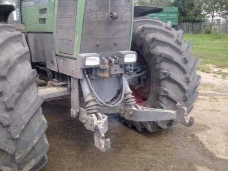 Przód używanego ciągnika rolniczego Fendt 926 Favorit z resorowana osią przednią 