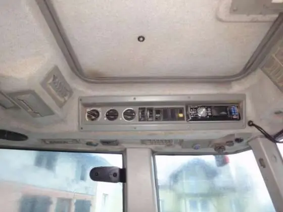 Instalacja radiowa w używanym ciągniku rolniczym Fendt 926 Vario 
