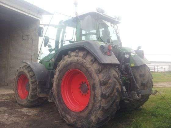 Traktor rolniczy używany marki Fendt 926 Vario w gospodrstwie sprzedającego 