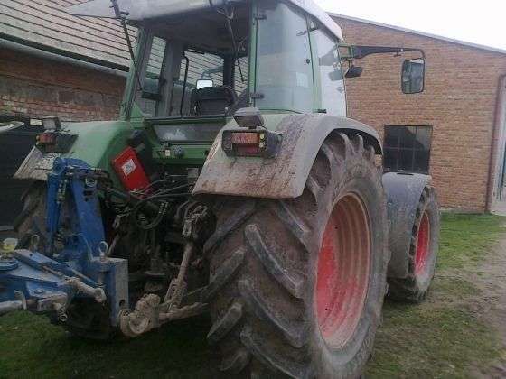 Układ zawieszenia narzędzi w używanym traktorze Fendt 512 