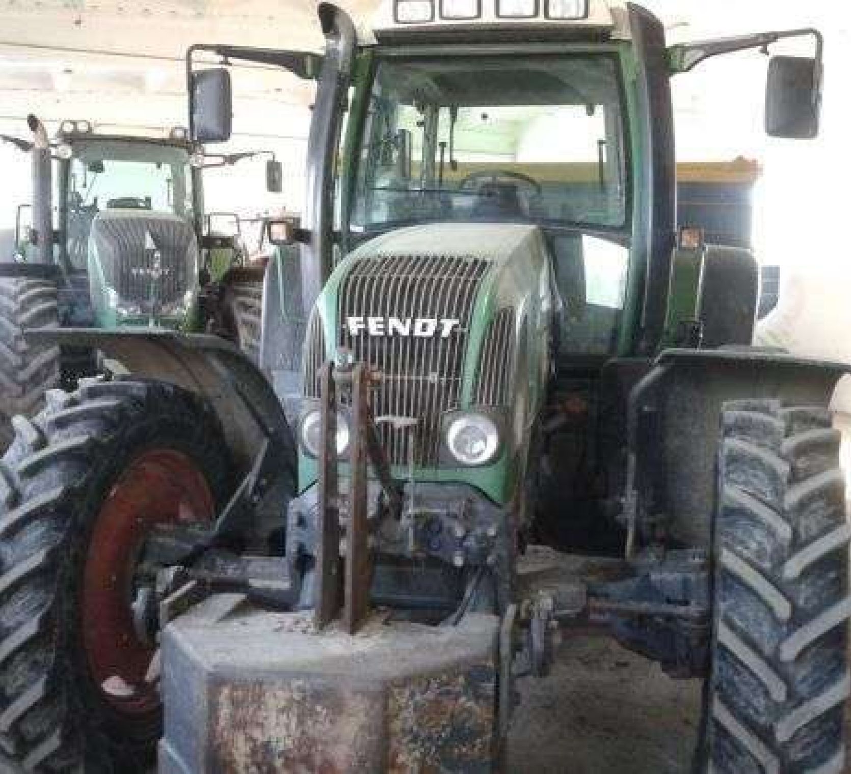 Przód używanego ciągnika Fendt 716 Vario z obciążnikiem przednim 