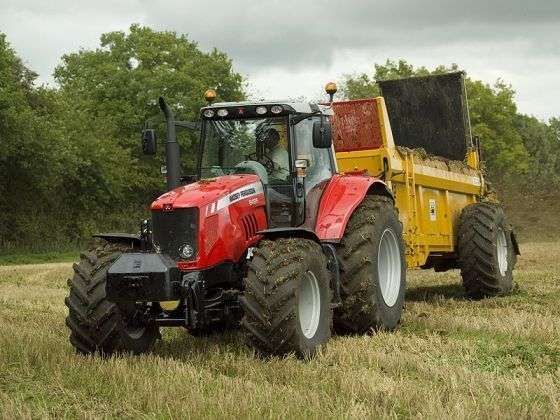 Pokazowy ciągnik rolniczy Massey Ferguson 6485 175 KM
