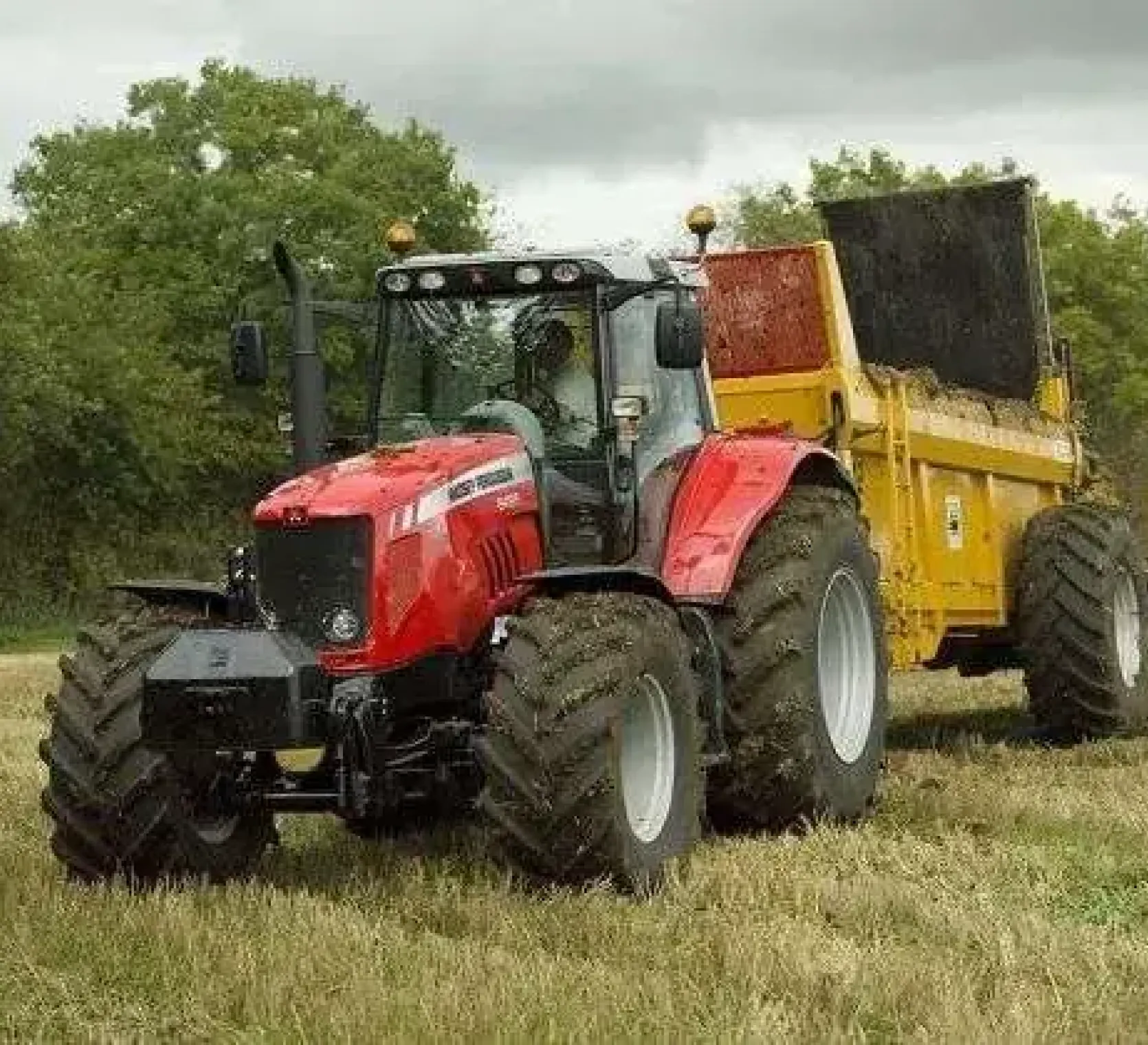 Pokazowy ciągnik rolniczy Massey Ferguson 6485 175 KM