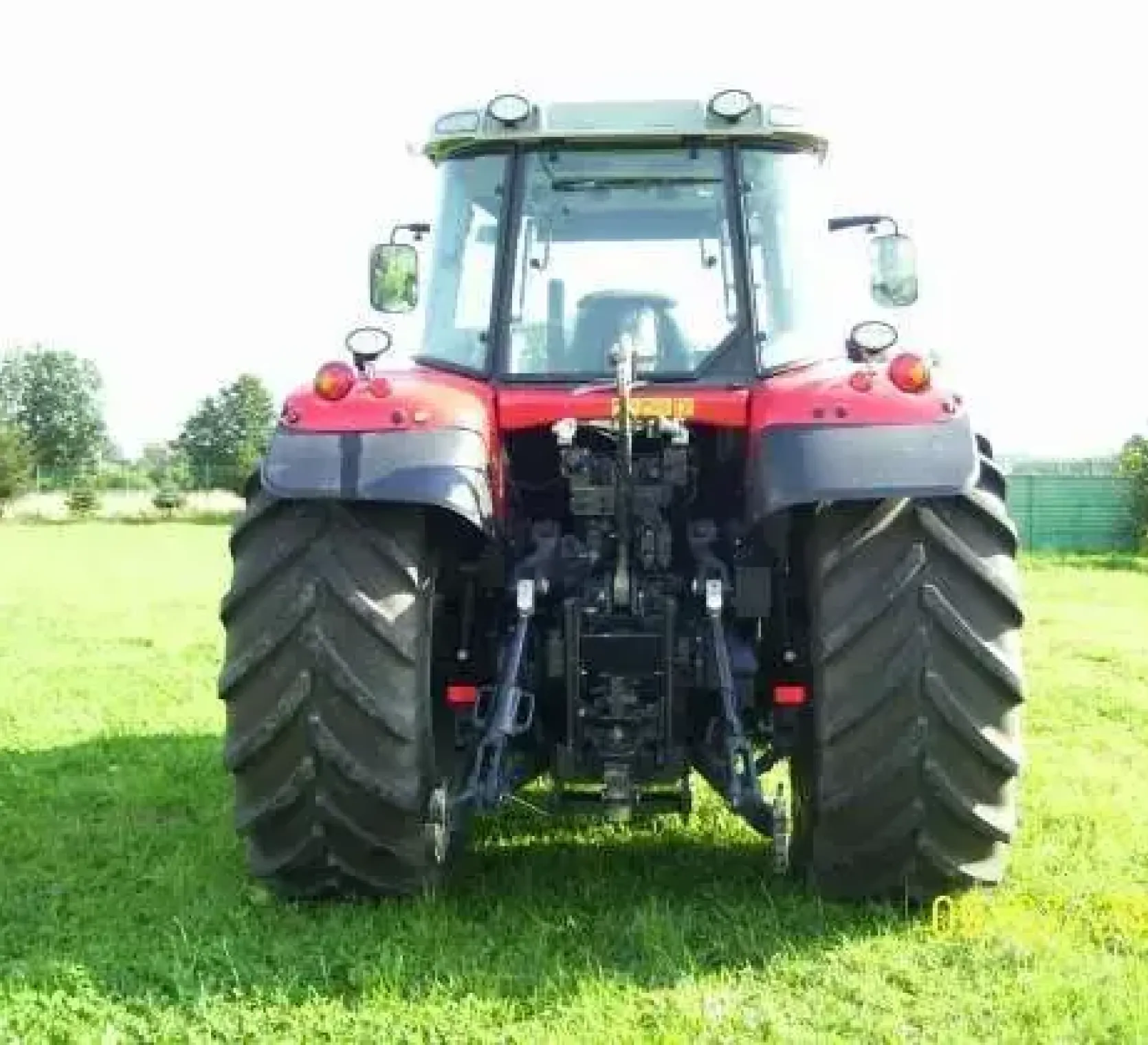 Trzypunktowy Układ Zawieszenia w ciągniku MF 7480