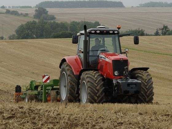 Traktor Massey Ferguson dostępny na korbanek.pl