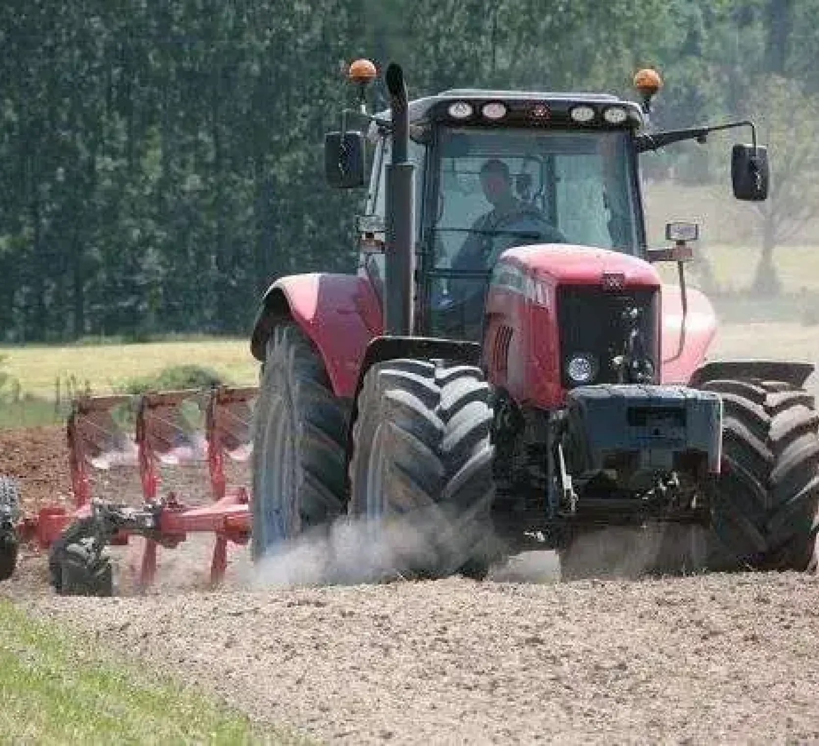 Pokazowy ciągnik rolniczy do MF 6475 w okazyjnej cenie