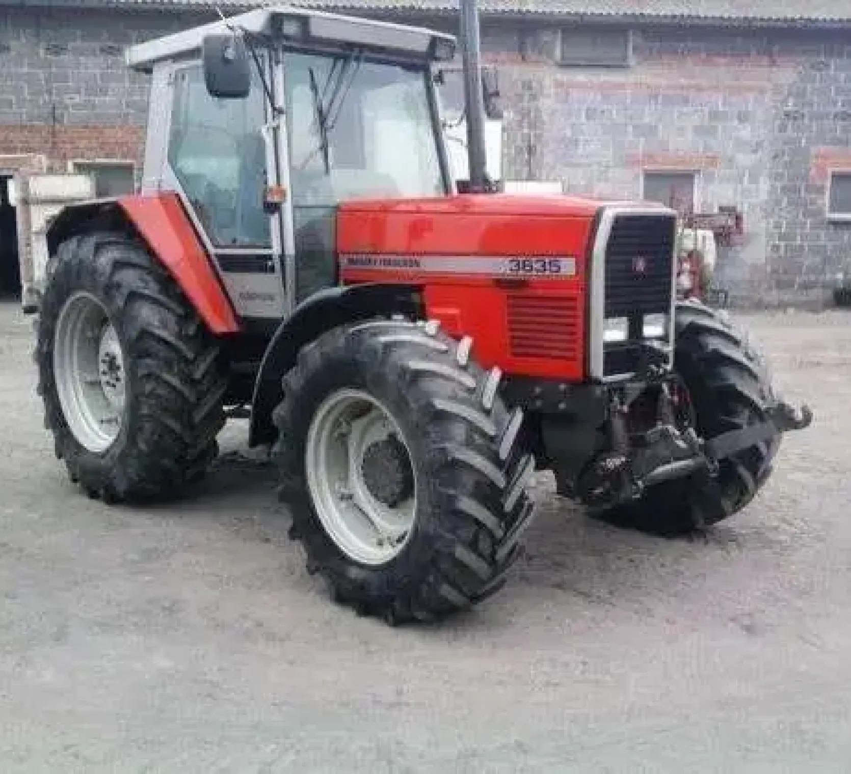 Bezawaryjny Traktor Massey Ferguson 3635