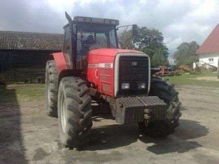 Ciągnik Massey Ferguson 8150 z obciążnikiem przednim