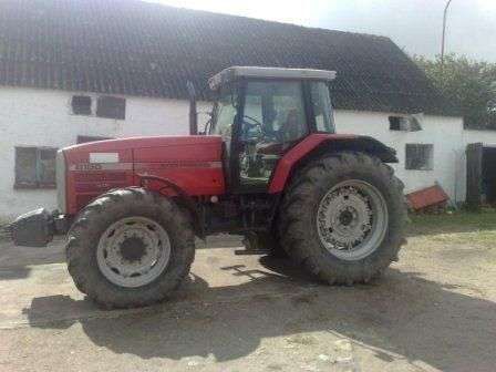 Kultowy Ciągnik Massey Ferguson 8150