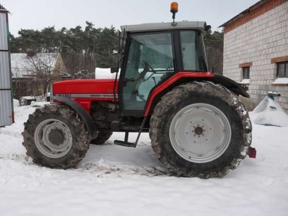 Niezawodny Ciągnik Massey Ferguson 6180