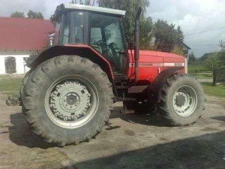 Niezawodny Ciągnik Massey Ferguson 8150 do zadań specjalnych