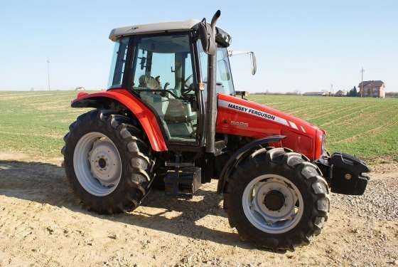 Bok maszyny rolnicze korbanek.pl Ciągnik rolniczy Massey Ferguson 5425