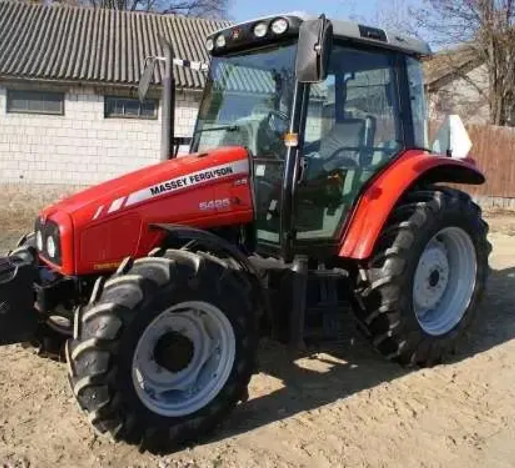 2004 rok Ciągnik rolniczy Massey Ferguson 5425 maszyny rolnicze korbanek.pl