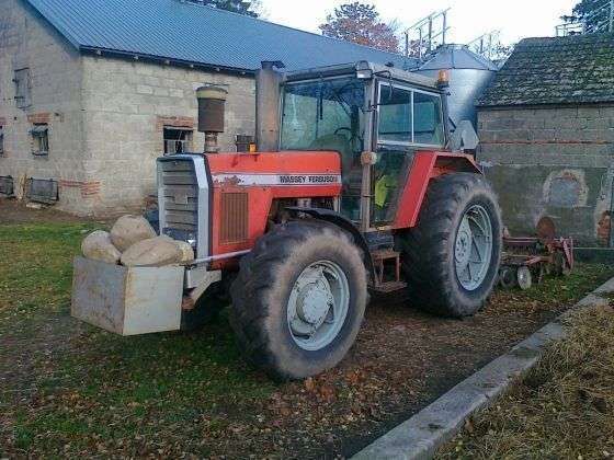 Ciągnik rolniczy Massey Ferguson 2680 eksploatowany korbanek