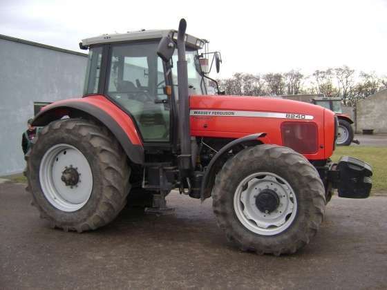 Ciągnik rolniczy Massey Ferguson 8280 z 2002 roku