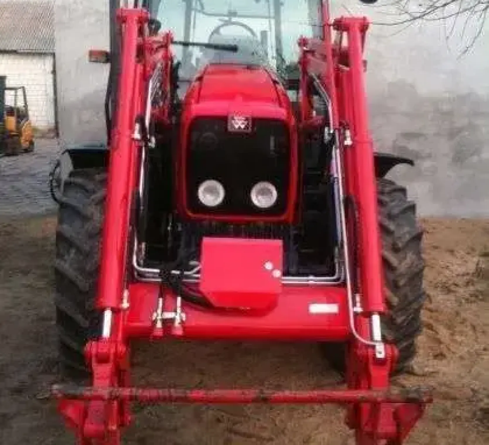 Ładowacz czołowy Ciągnik rolniczy Massey Ferguson 5425 r stary zadbany maszyny rolncize