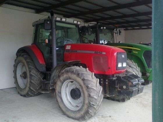 massey fergyson 8240 używany rok produkcji 2002 widok z prawego przodu
