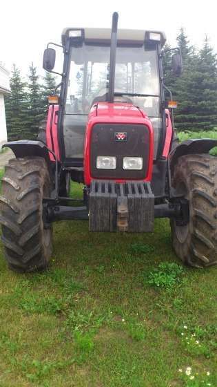 Używany Ciągnik rolniczy Massey Ferguson 4255 2003 r przód 