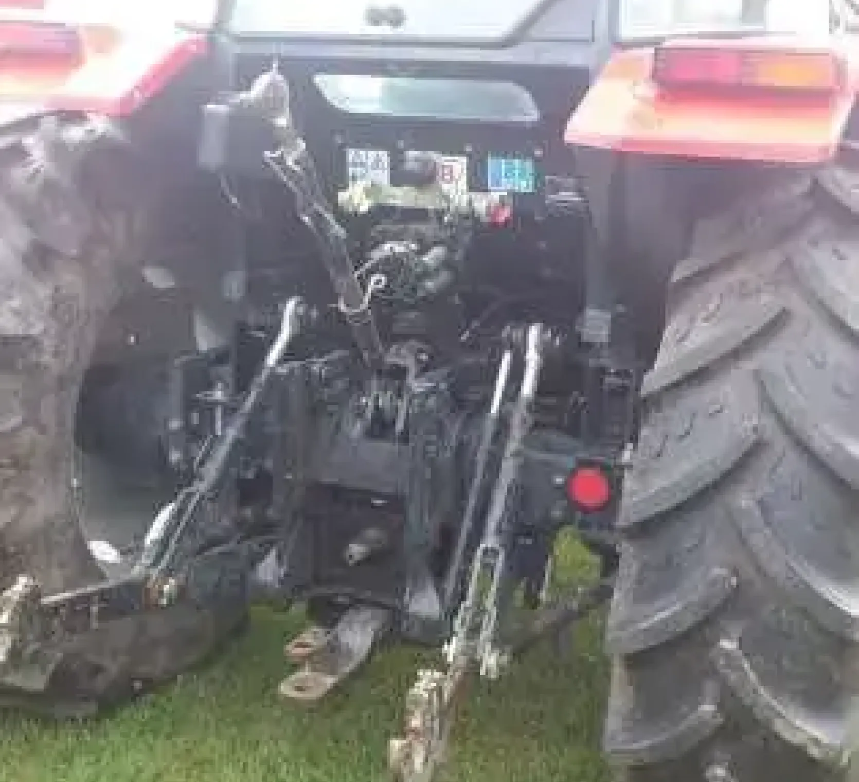 Używany Ciągnik rolniczy Massey Ferguson 4255 2003 r tył