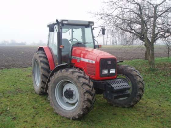 używany ciągnik rolniczy Massey Ferguson 4370 rok produkcji 2001 przód ciągnika