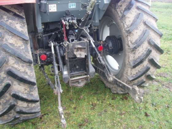 używany ciągnik rolniczy Massey Ferguson 4370 rok produkcji 2001 tył ciągnika TUZ