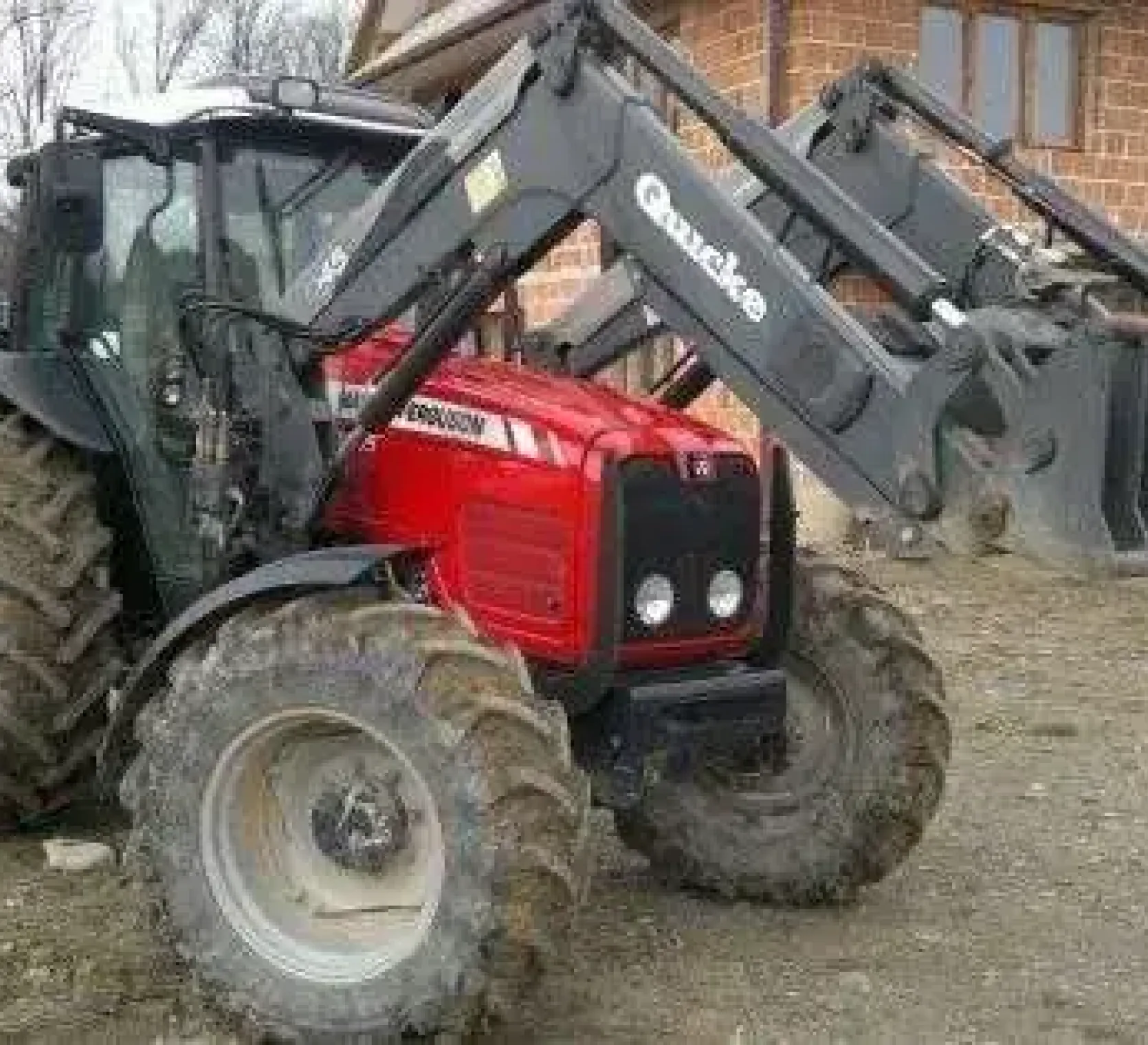Używany Ciągnik rolniczy Massey Ferguson 4455 2006 r z ładowaczem czołowym prawy przód
