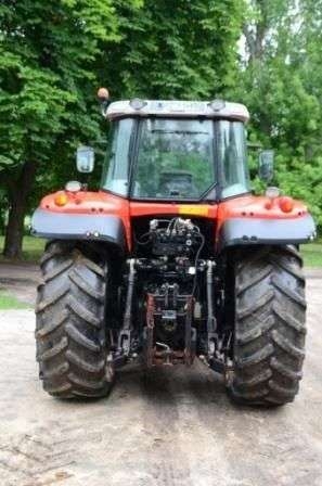 Trzypunktowy Układ Zawieszenie w ciągniku Massey Ferguson 6495
