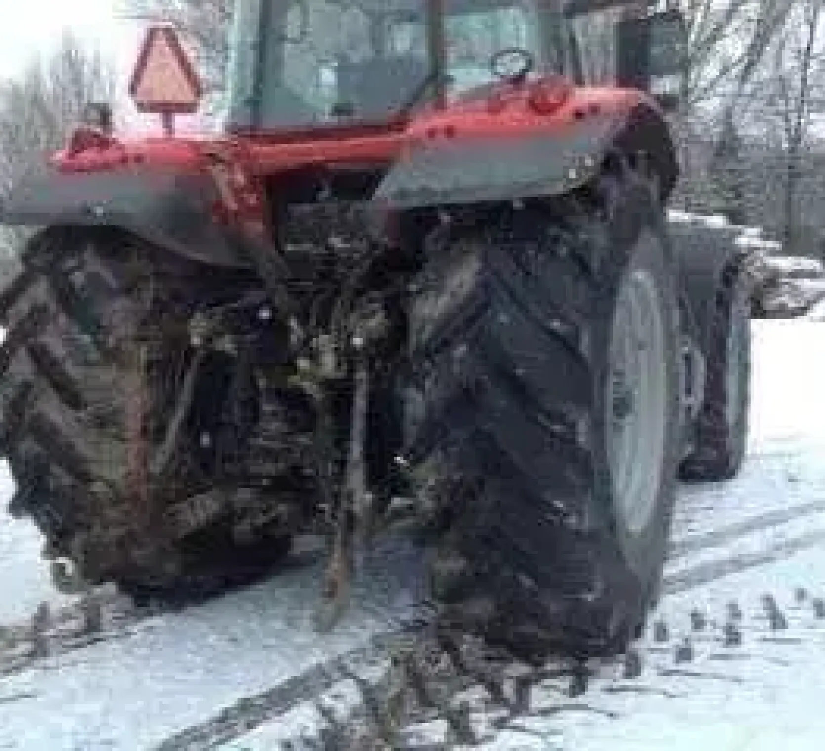 tylny podnośnik ciągnika Massey Ferguson 8470 duży udźwig