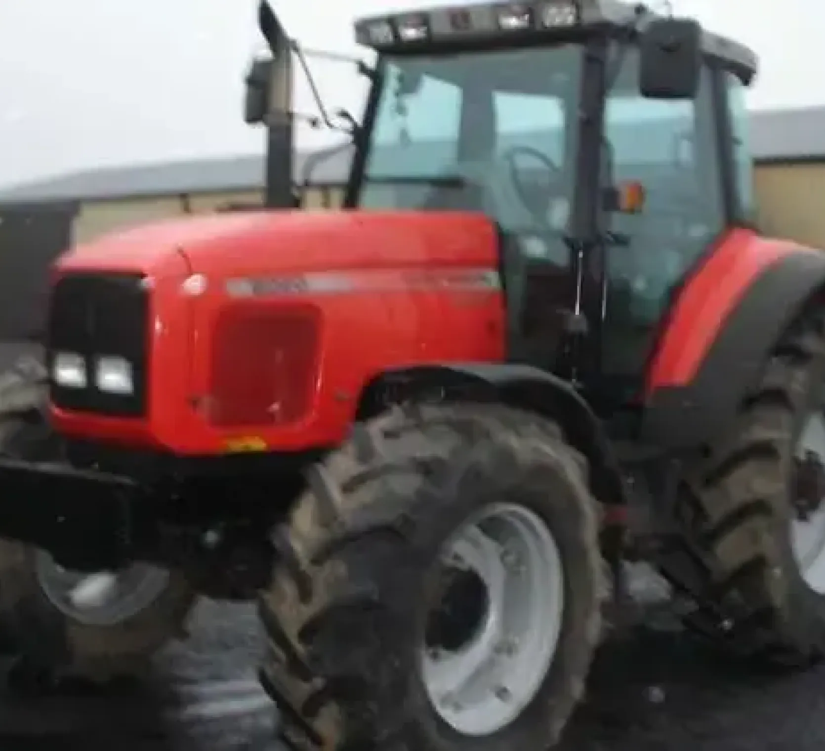 Niezawodny Traktor MF 8220 w niskiej cenie na korbanek.pl