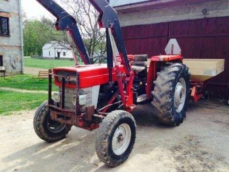 ciągnik Massey Ferguson 158 z przednim ładowaczem czołowym korbanek.pl