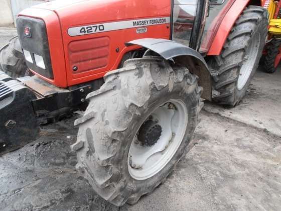 Stan ogumienia maszyny rolniczej Massey Ferguson 4270 110KM