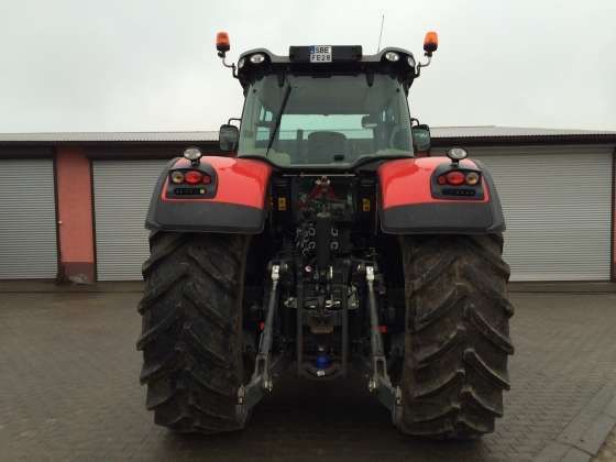 Tylne opony oświetlenie zaczep w traktorze Massey Ferguson 8680 z korbanek.pl