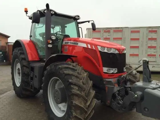 okazja z korbanek.pl ciągnik Massey Ferguson 8680 model z 2010 roku