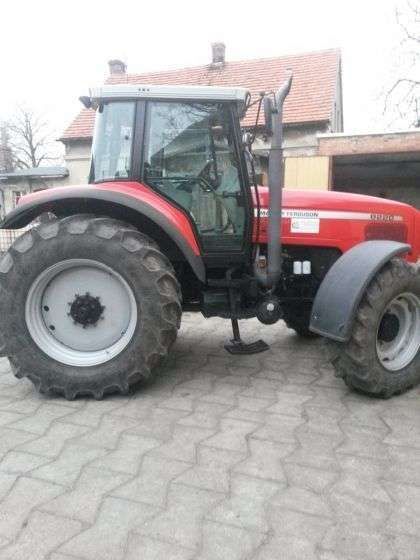 Ciągnik Massey Ferguson 8220 155 KM z 2001 roku
