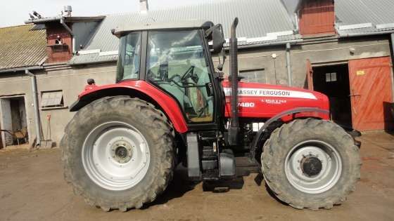 Ciągnik Massey Ferguson 7480 Dyna VT - korbanek na placu