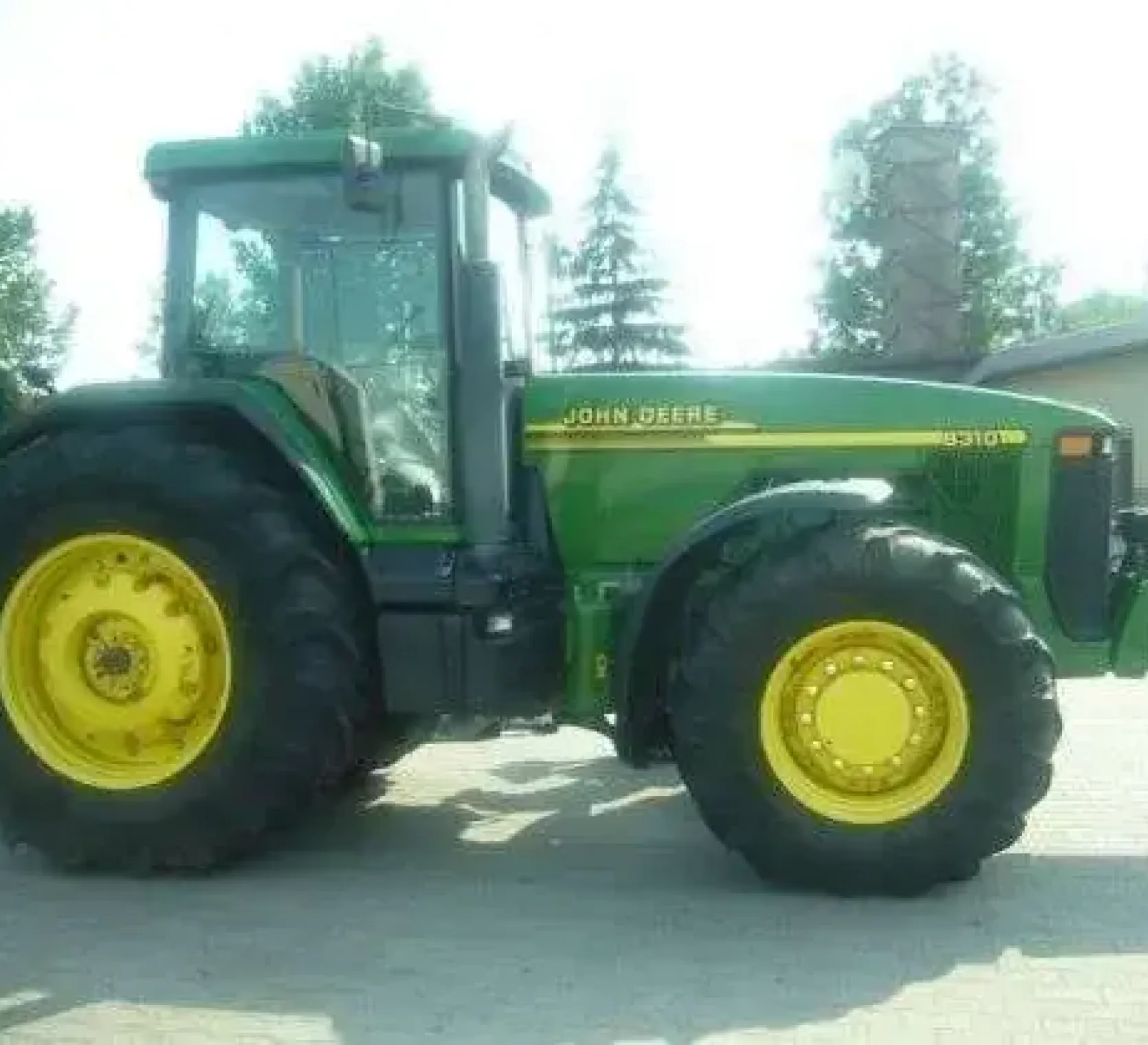 John Deere 8310 230 KM widok z boku korbanek.pl