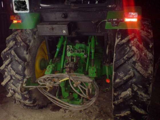 Tylny tuz John Deere 3050 z ładowaczem czołowym korbanek.pl