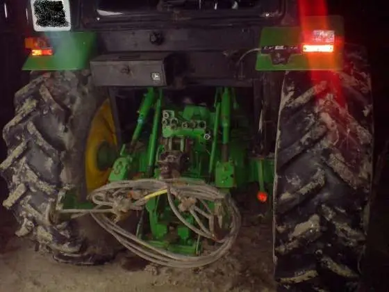 Tylny tuz John Deere 3050 z ładowaczem czołowym korbanek.pl