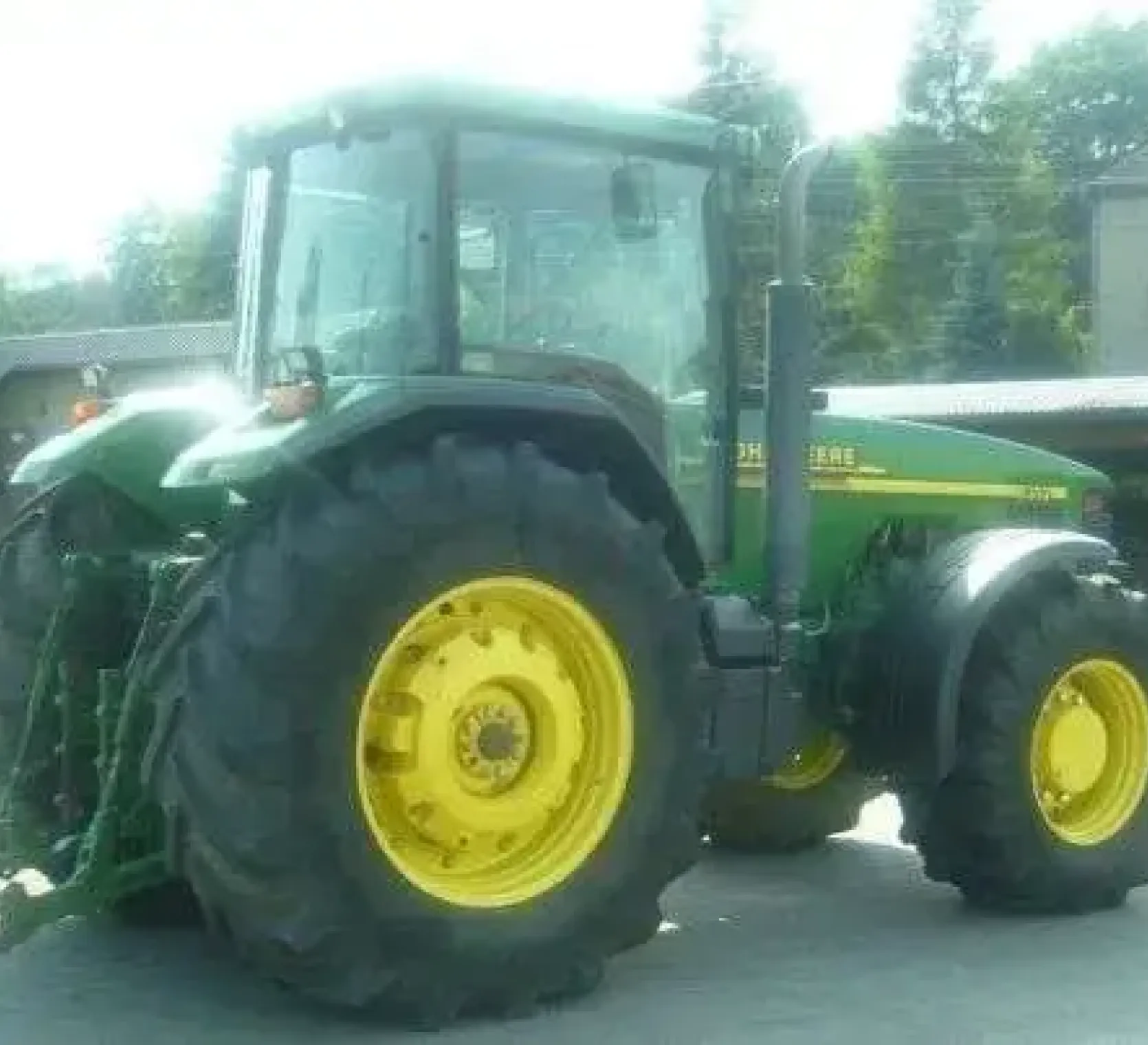 John Deere 8310 230 KM widok na bok oraz tył korbanek.pl tuz tylny